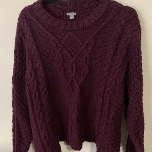 Maroon sweater